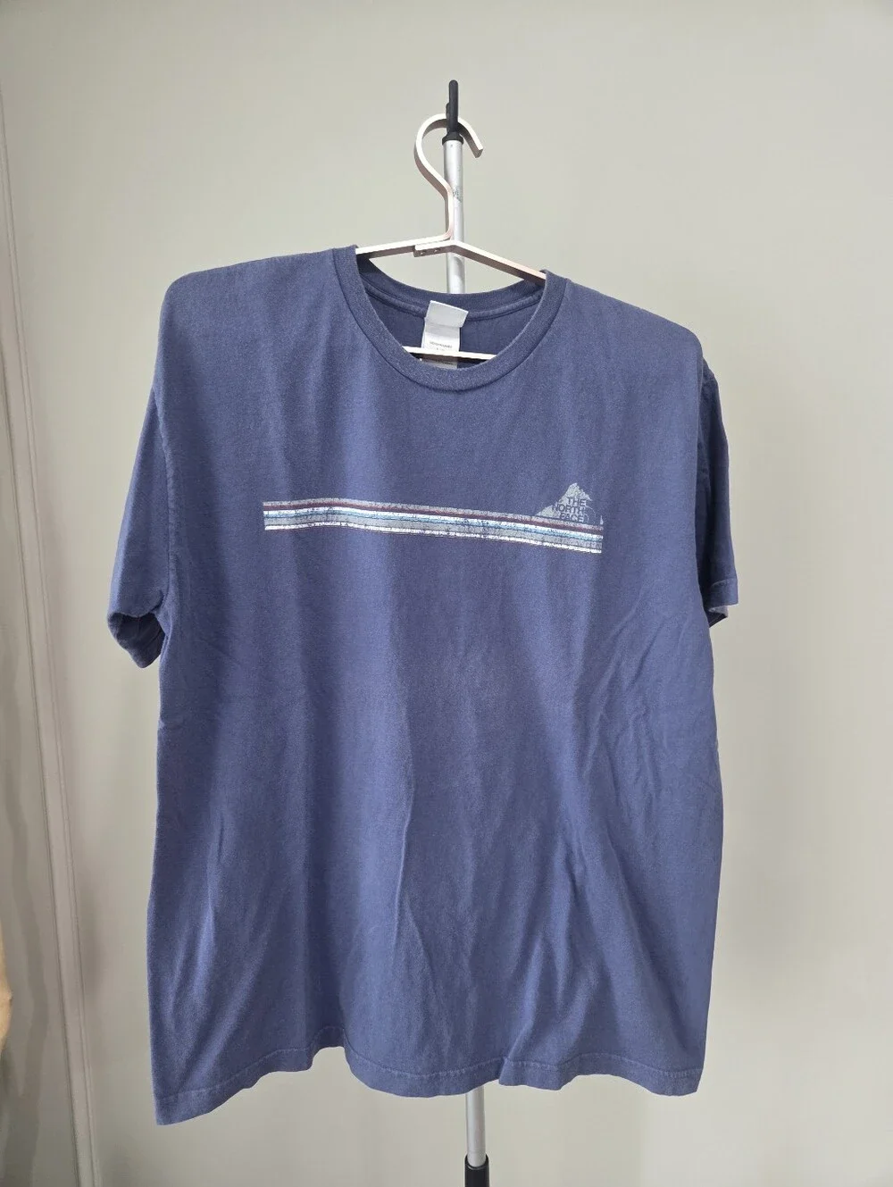 The North Face Men's Navy Graphic Crew Neck T-Shirt Sz.L